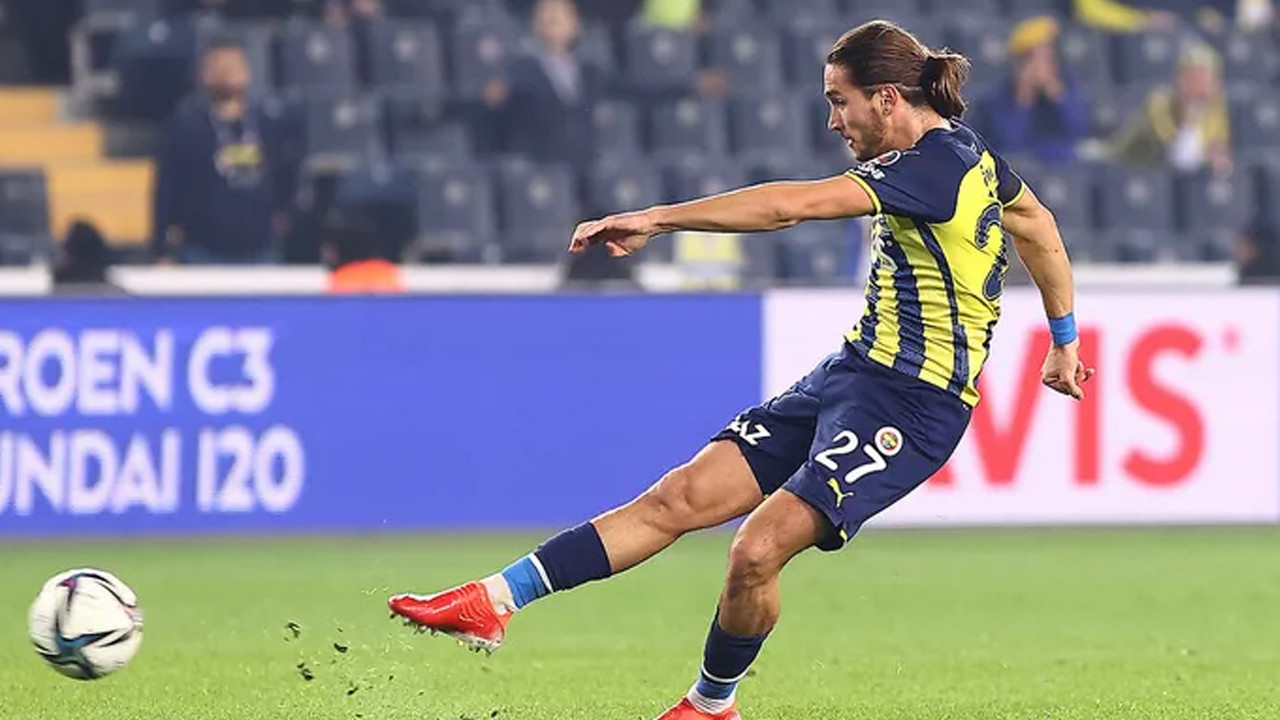 Fenerbahçe'nin yıldızı resmen açıkladı: Türk Milli Takımı'ndan teklif gelirse...