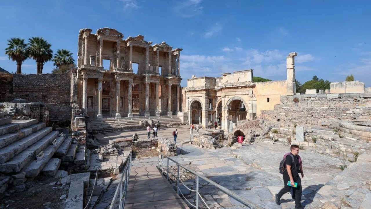 İzmir'de tarihi keşif! 1.400 yıllık sır ortaya çıktı