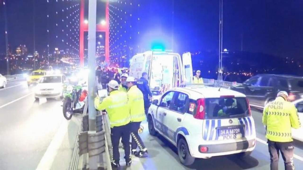 15 Temmuz Şehitler Köprüsü'nde motosiklet kazası: 1 ölü 1 yaralı