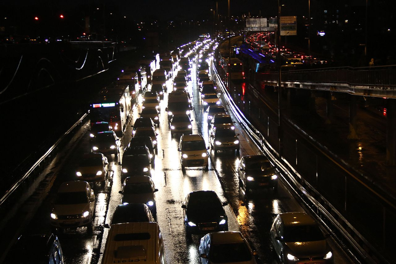 Trafiğe kaydı yapılan araç sayısında dikkat çeken düşüş - Resim: 1