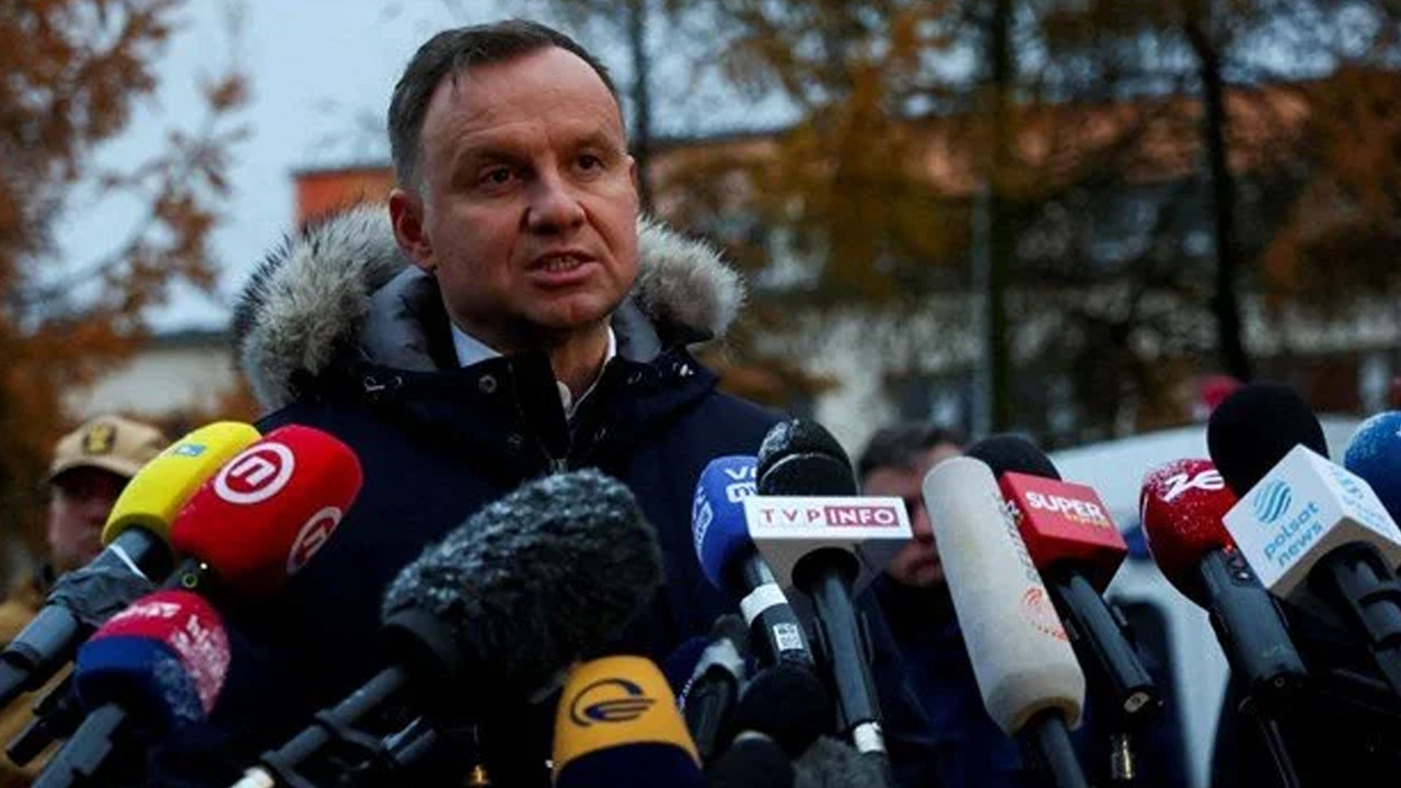 Polonya Cumhurbaşkanı Rus fenomenlerin tuzağına düştü: Macron gibi konuşarak...