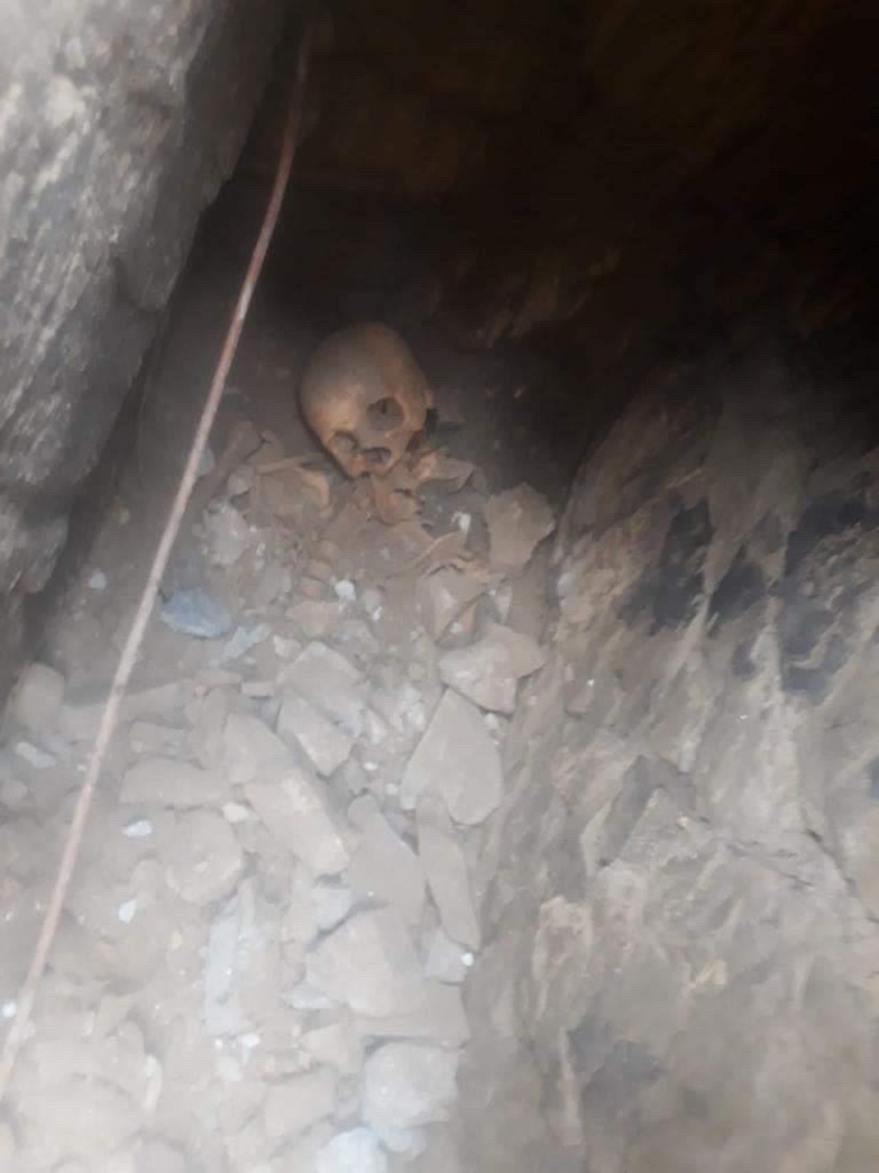 İstanbul'da tüyler ürperten keşif! Kafatası ve kemikler bulundu - Resim: 2