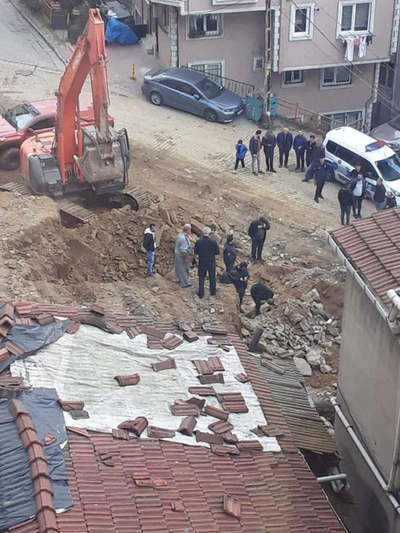 İstanbul'da tüyler ürperten keşif! Kafatası ve kemikler bulundu - Resim: 4
