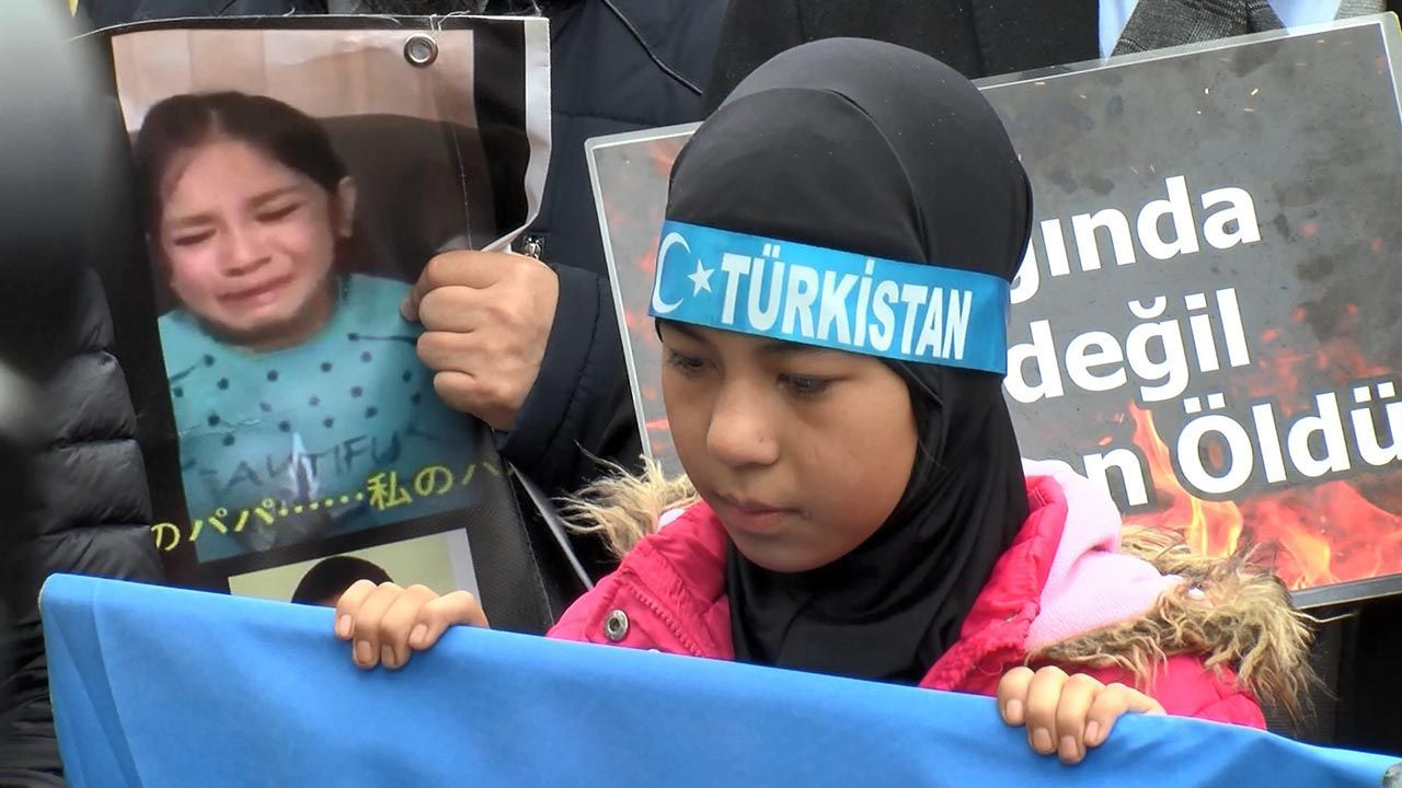 İstanbul'da Çin başkonsolosluğu önünde eylem - Resim: 3