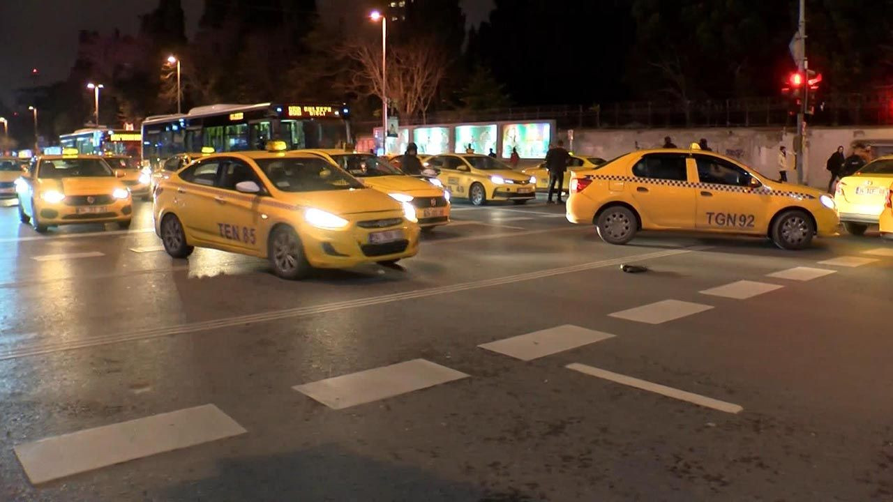 İstanbul'da taksi şoförleri eylem yaptı - Resim: 4
