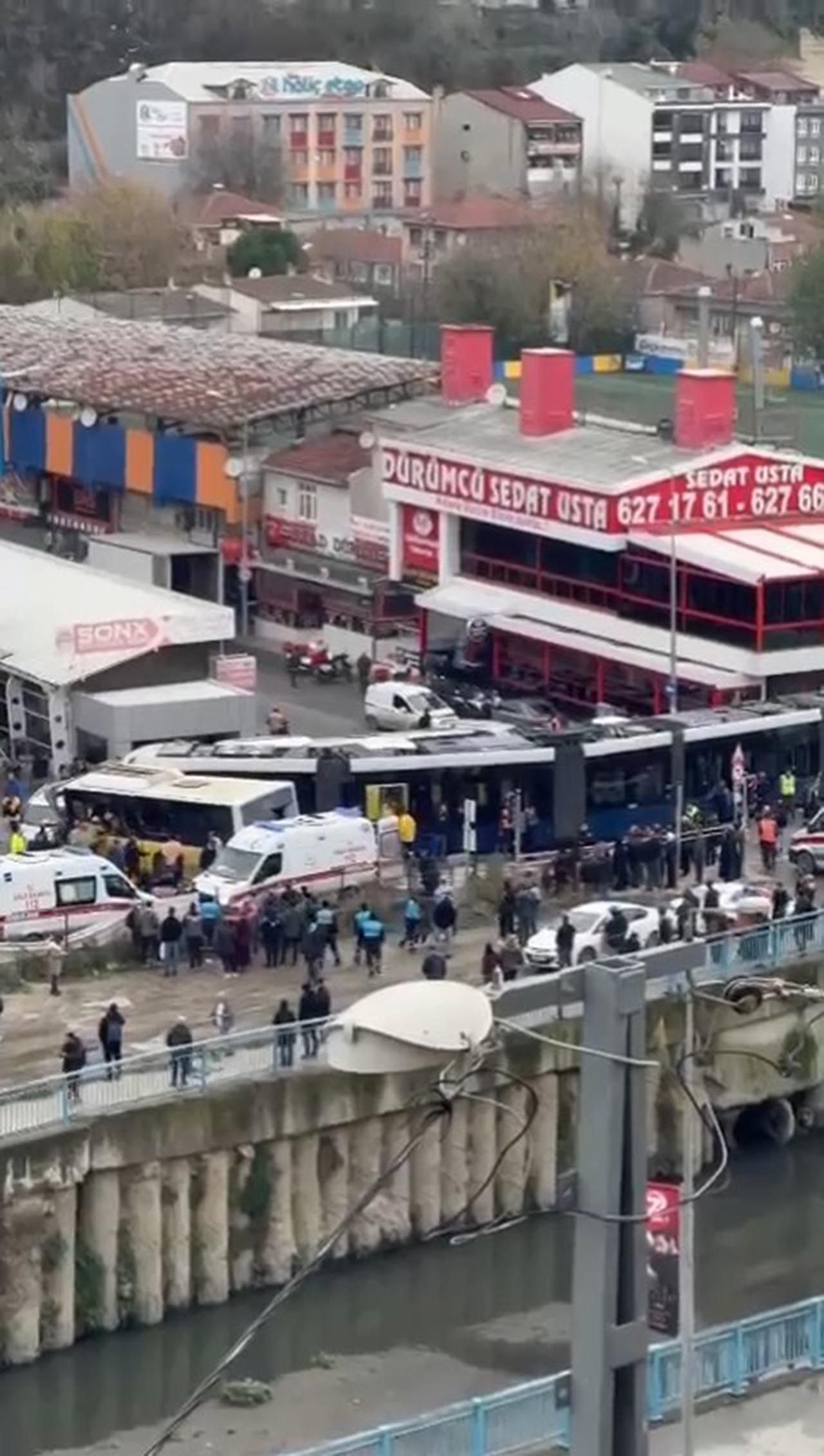 İstanbul'da tramvay ile otobüs çarpıştı: Çok sayıda yaralı var - Resim: 3