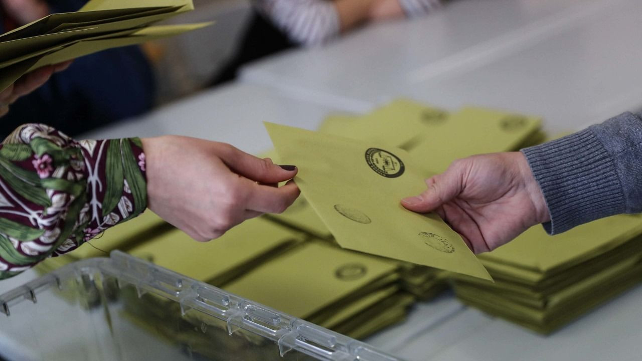 Son seçim anketinden parlamenter sistem çıktı - Resim: 1