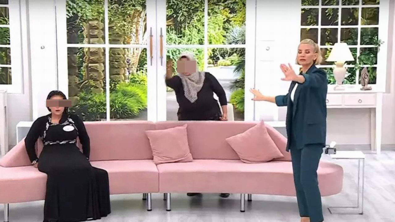 Esra Erol'da yine mide bulandıran iddialar: ''TikTok'ta kızlara...''