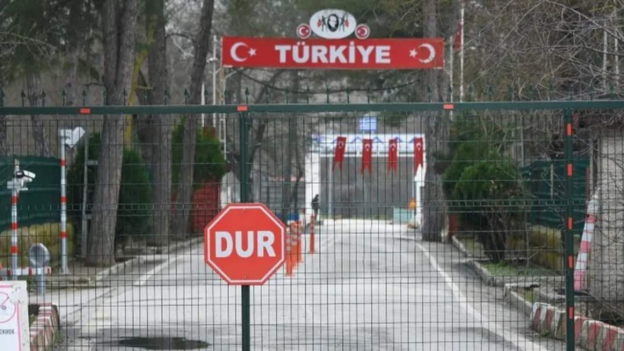 Türkiye sınırında ‘‘sığınmacı hapishanesi’’ iddiası