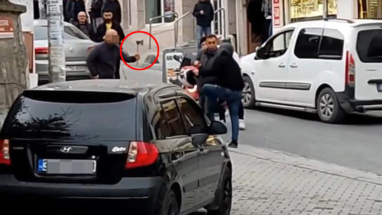 İstanbul'da eli baltalı maganda dehşeti kamerada
