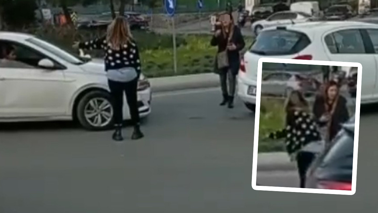 Trafikte kaza yapan 2 kadın birbirinin üstüne yürüdü