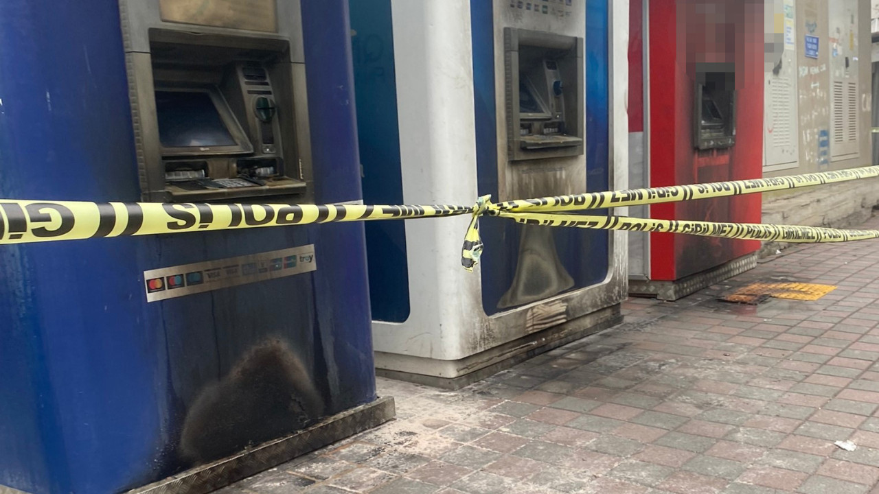 Siirt'te ATM'lere saldırı! Ateşe verdiler