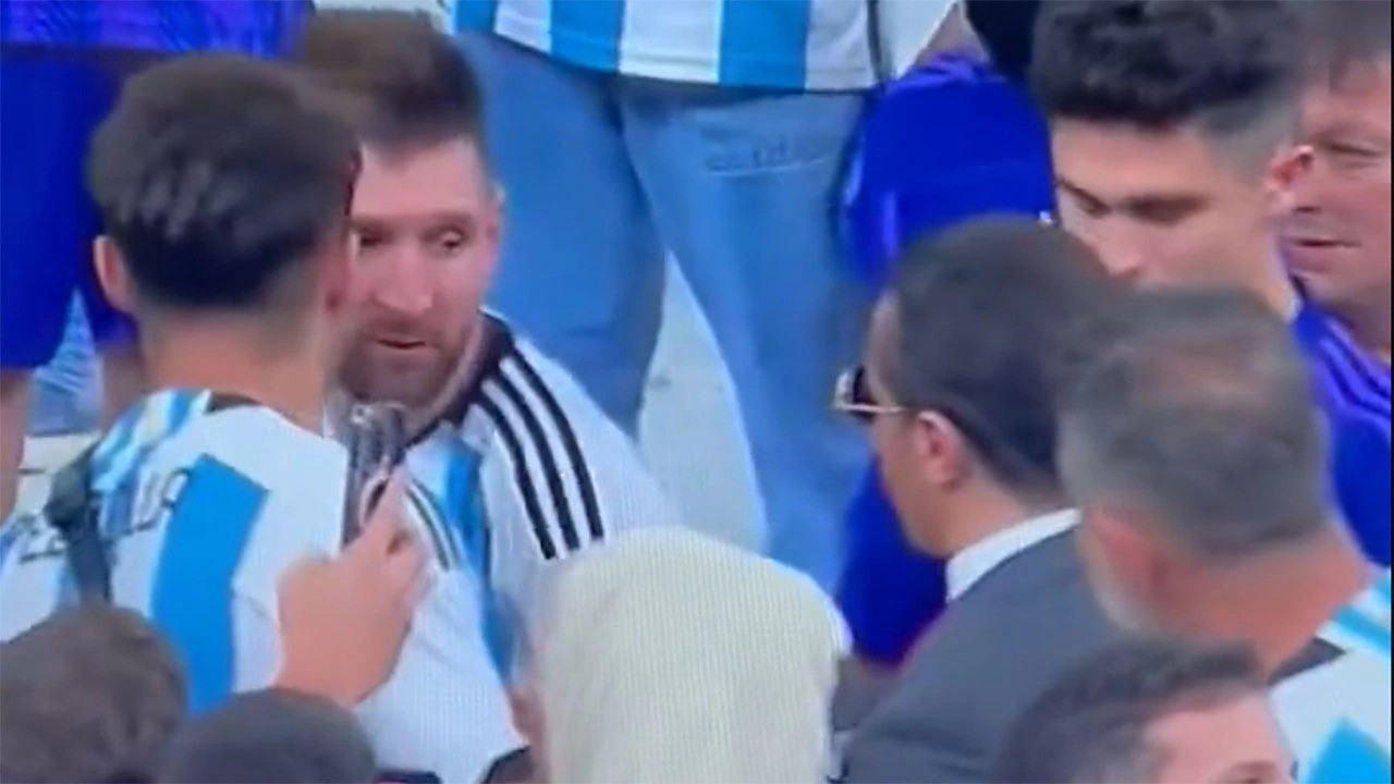 FIFA, sahada Messi'yi bunaltan Nusret'in peşinde!