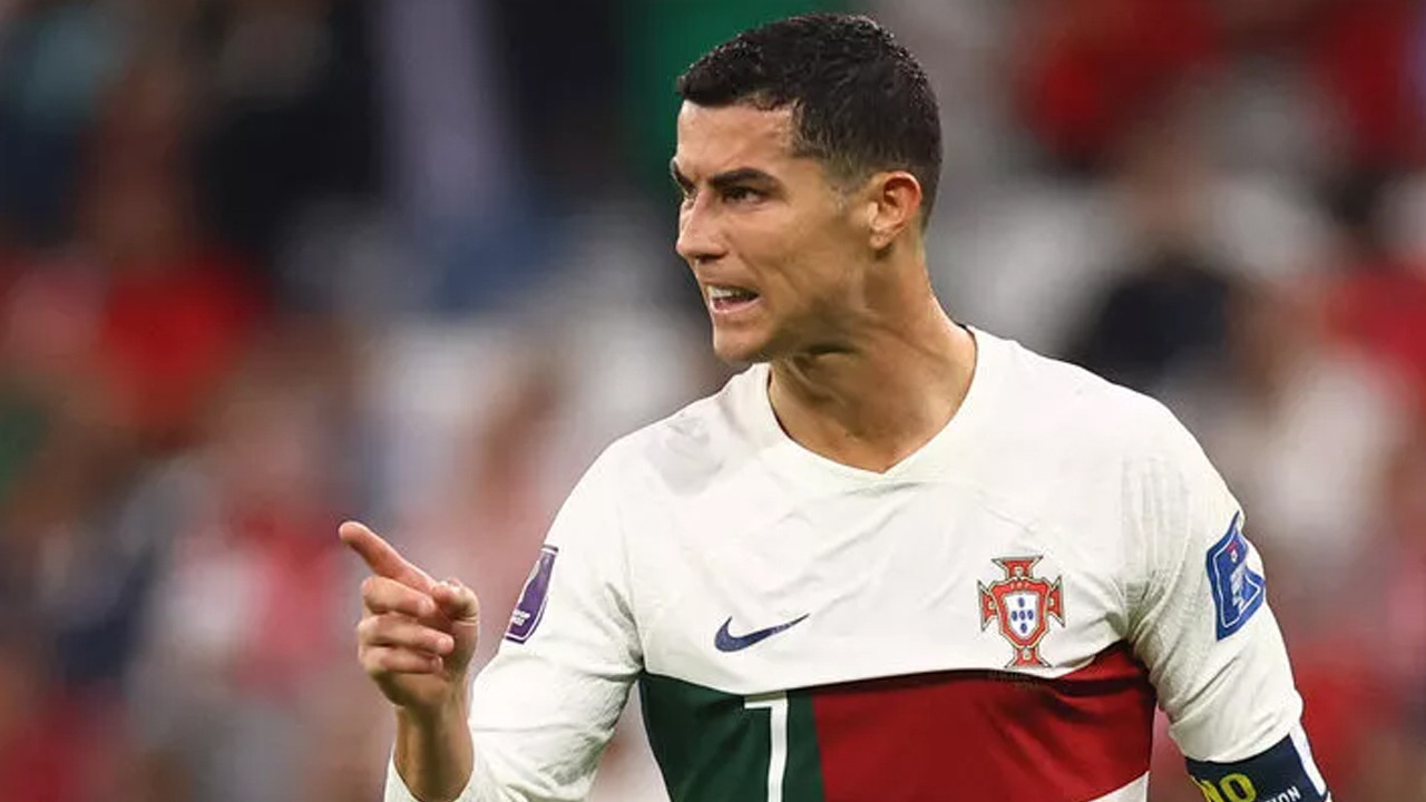 Cristiano Ronaldo transferinde ters köşe: Al Nassr'a imza atacak derken...
