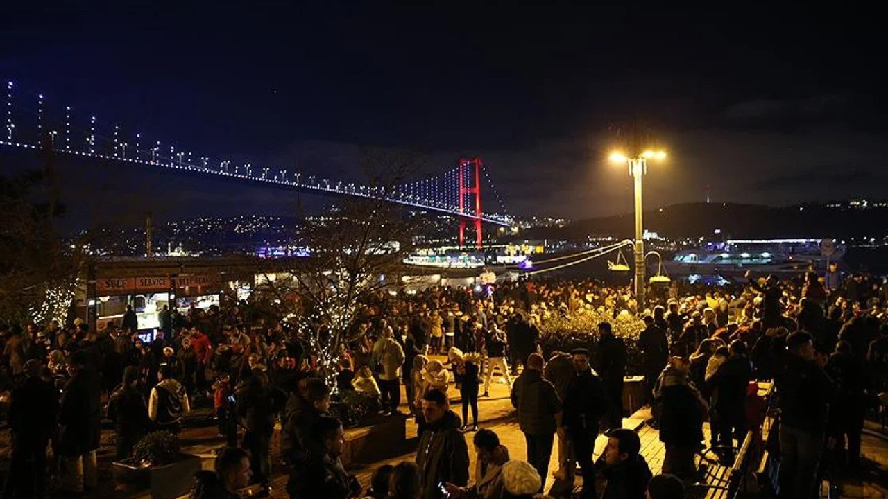 Valilik açıkladı: İstanbul'da yılbaşında güvenlik personeli 24 saat görevde