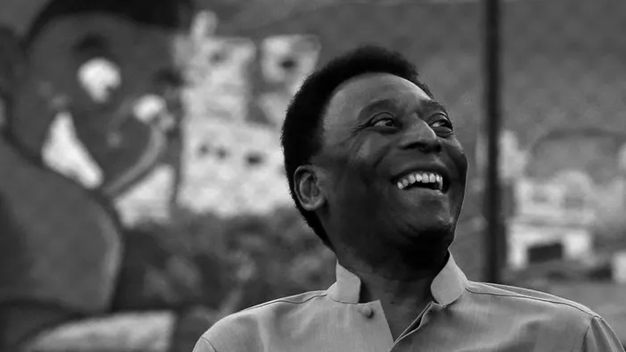 Pele'nin o vasiyeti yerine getirilecek: ''Dikey'' gömülecek