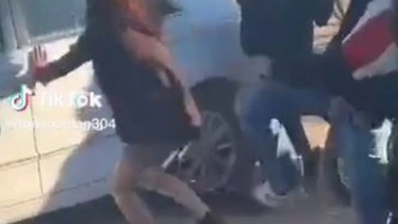 17 yaşındaki kıza eteği yüzünden kabusu yaşattılar