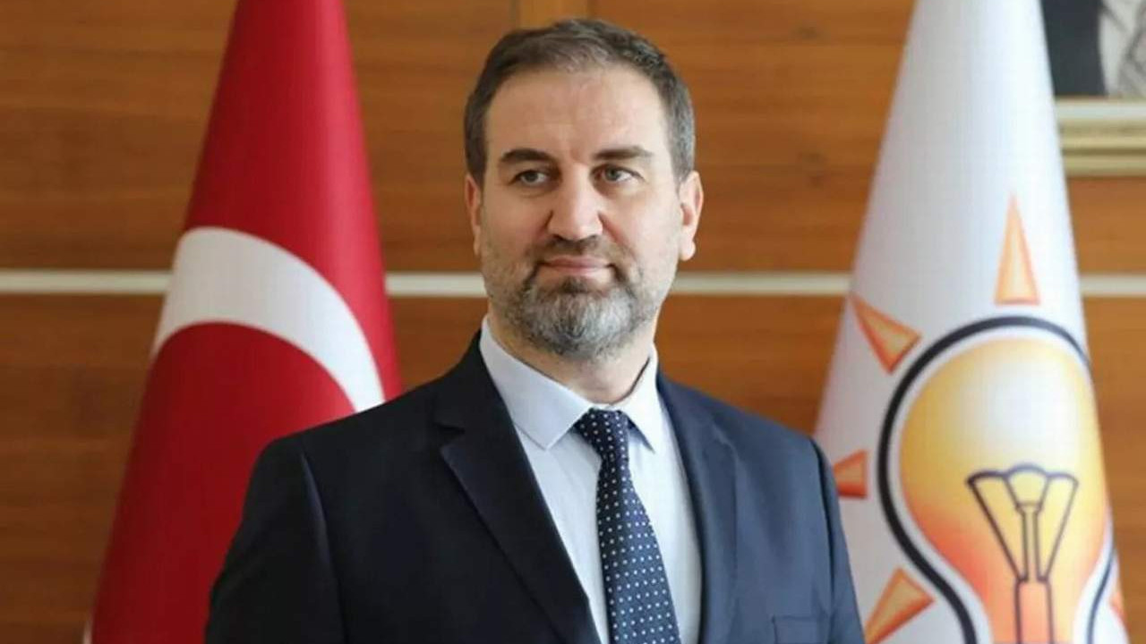 AK Parti Seçime 5 kala ''gençlerin sorununu'' gördü
