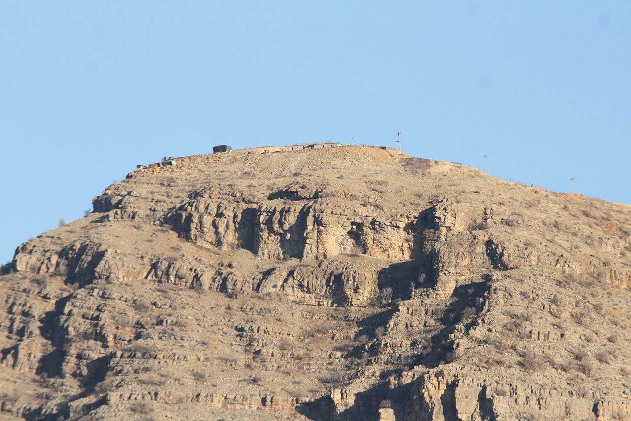 PKK'ya ''Pençe'' darbesi! Teröristlerin inleri başlarına yıkıldı - Resim: 2