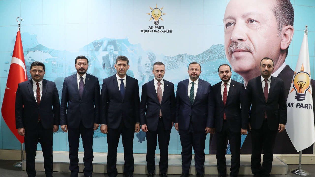 AK Parti'de 4 ile yeni başkan atandı