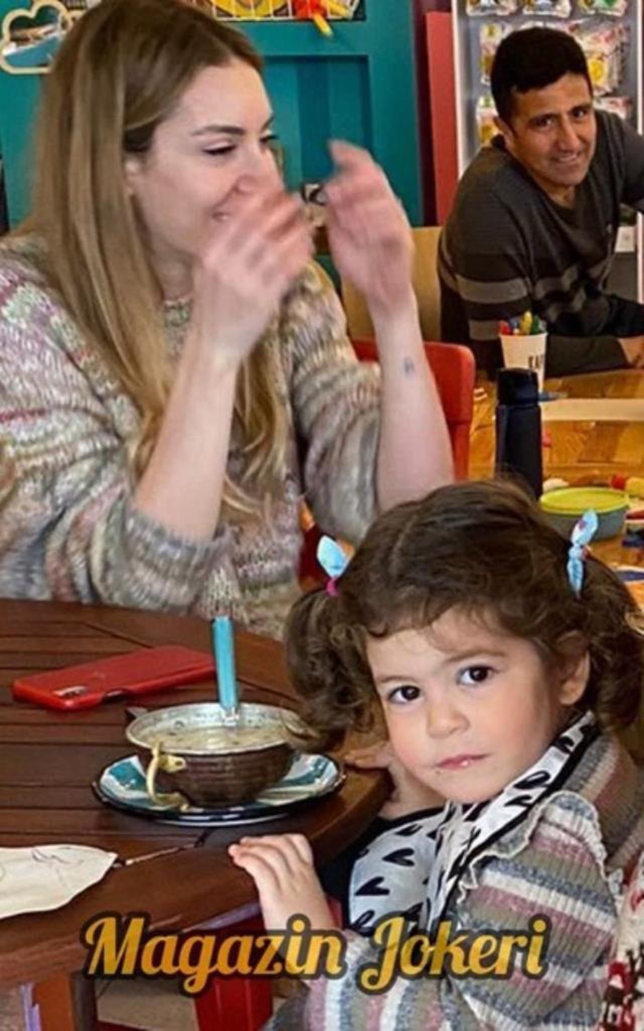 Sinem Kobal kızı Lalin ile görüntülendi - Resim: 2