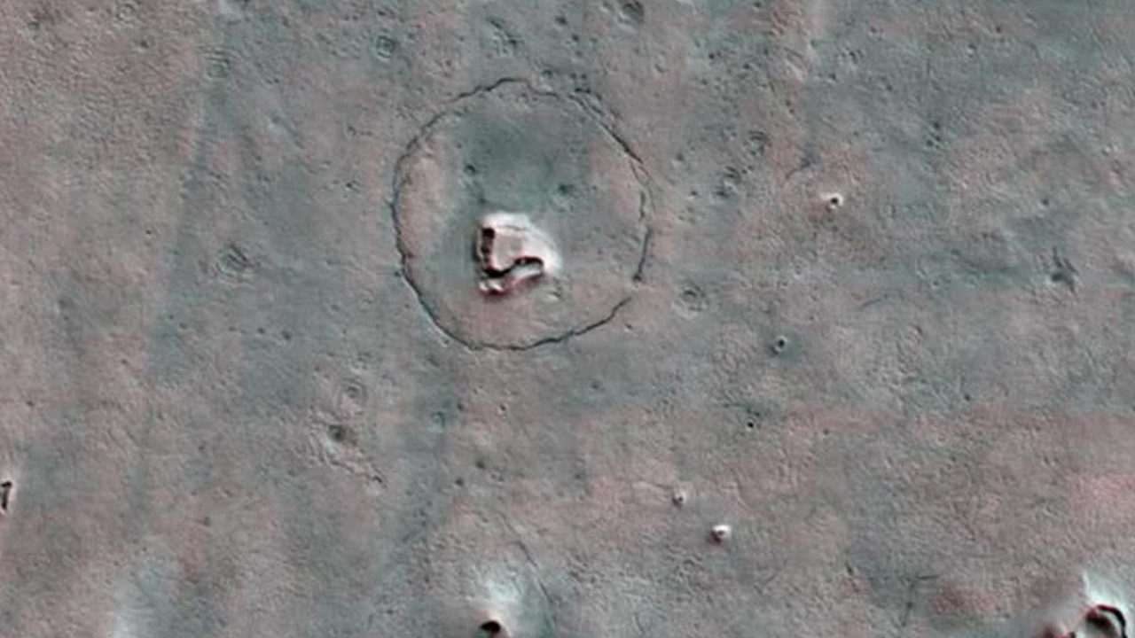 Mars'ta şaşırtan görüntü! Mars'ın ''ayısı'' görüntülendi