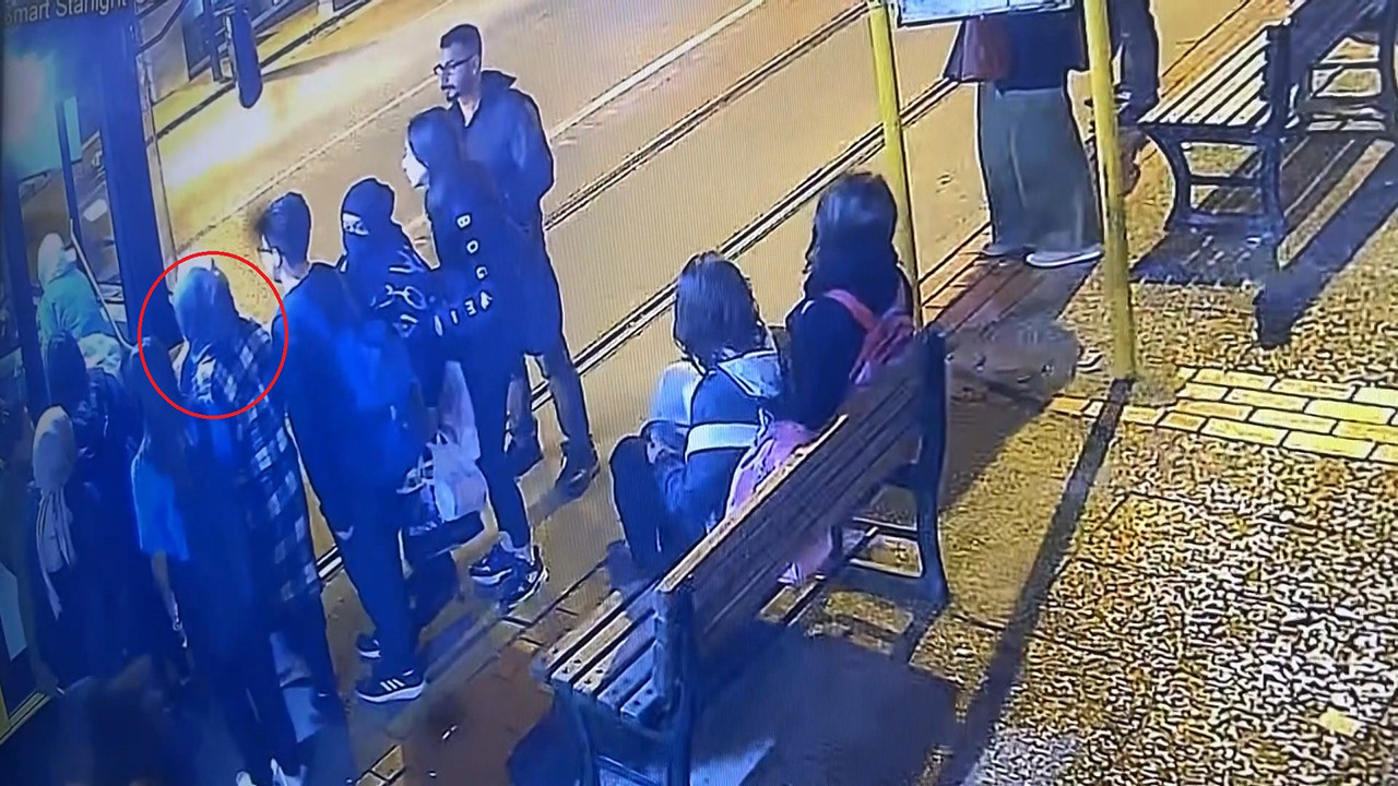 Kılık değiştiren kadın yankesici çetesi suç üstü görüntülendi
