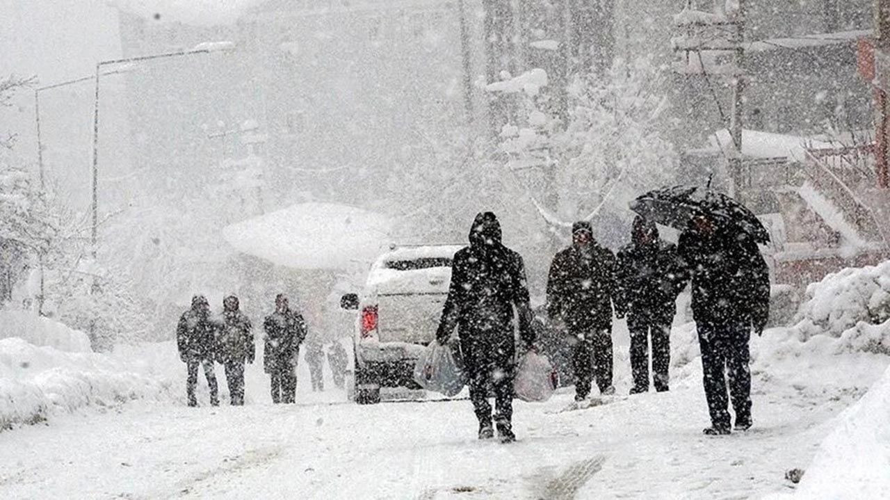 İstanbul'a kar geliyor! Barajlara nefes aldıracak kar yağışı için tarih verildi - Resim: 1