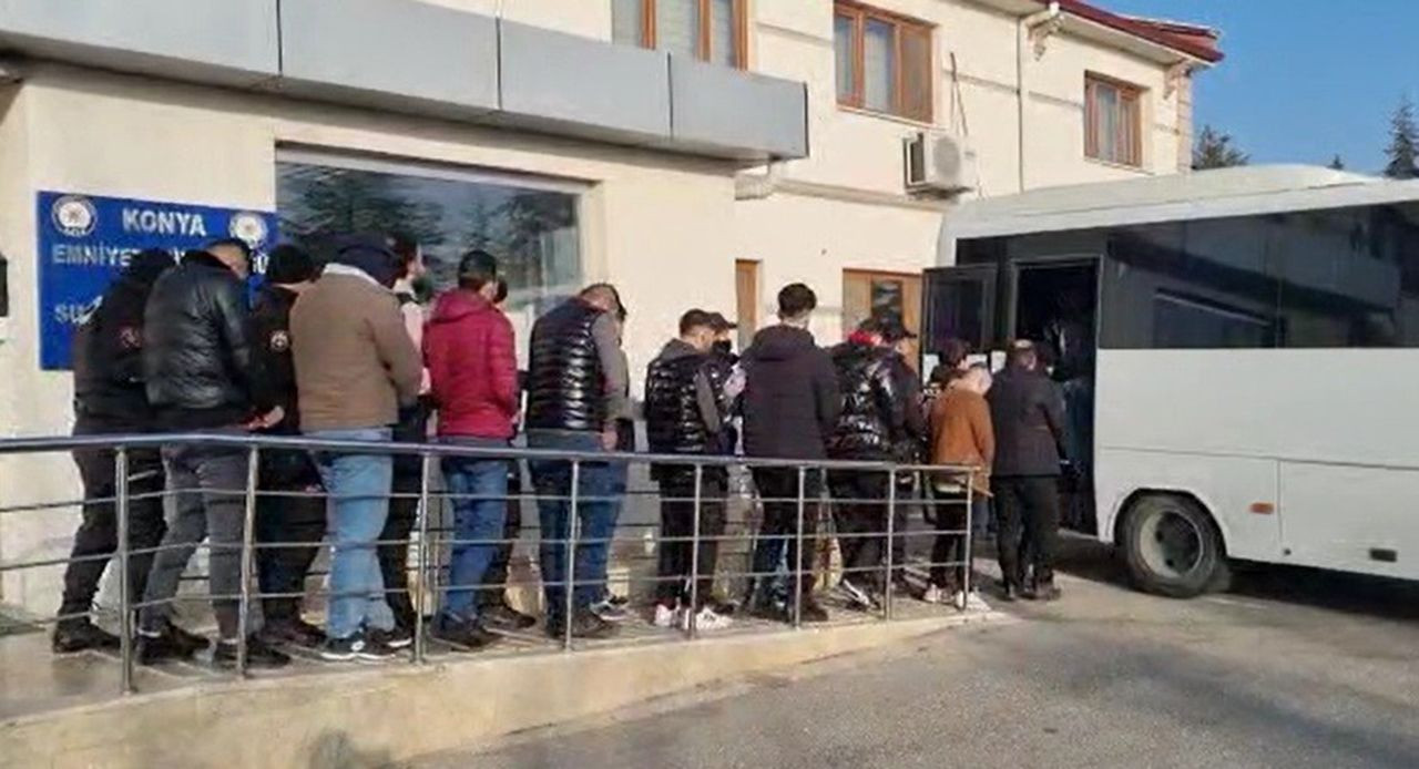 Türkiye'de binlerce kişi dolandırıldı; çete lideri çocuk çıktı - Resim: 1