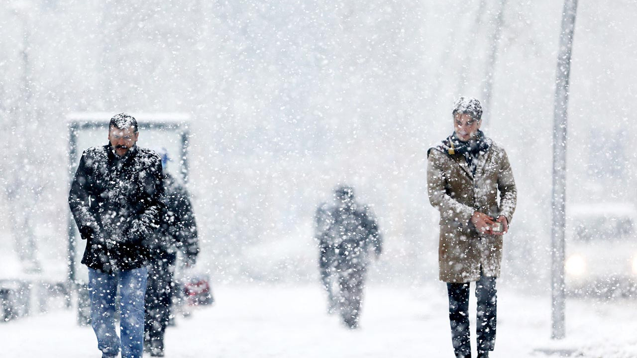 İstanbul kar yağışına doyacak! Günlerce sürecek