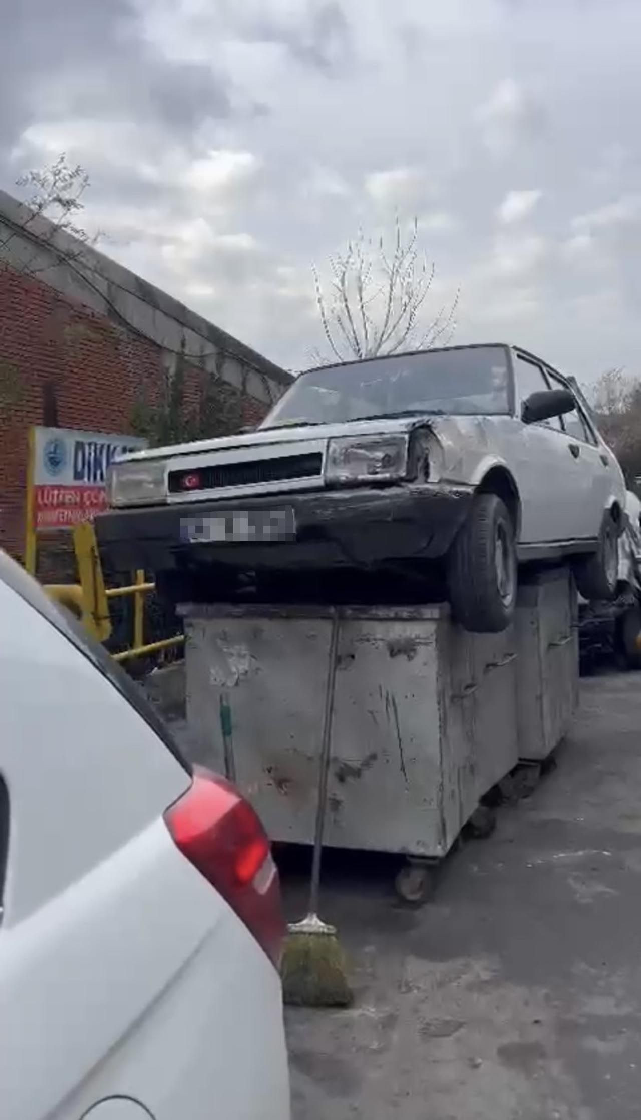 İstanbul'da otomobili çöpe attılar! İnanılmaz görüntüler - Resim: 2