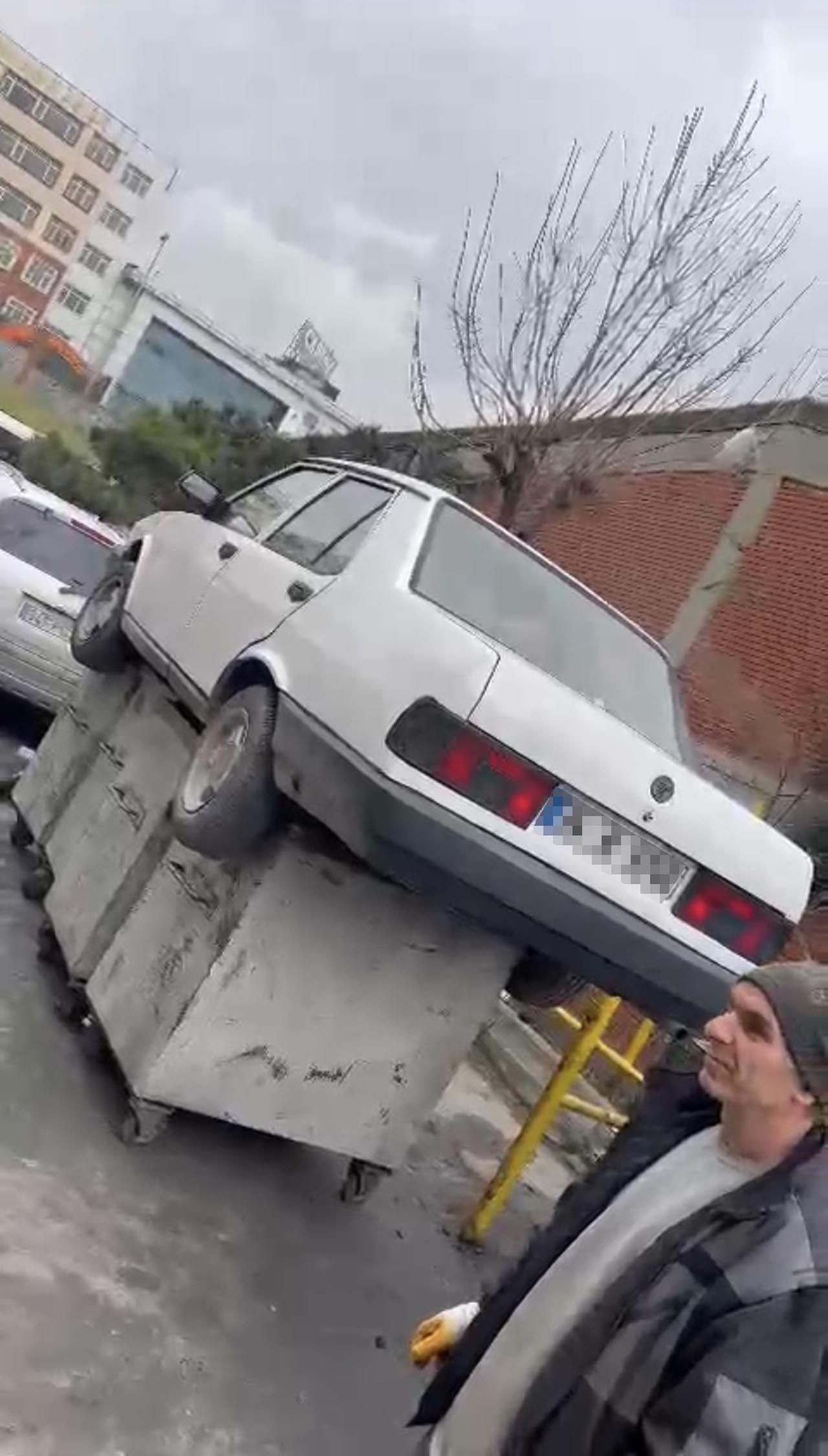 İstanbul'da otomobili çöpe attılar! İnanılmaz görüntüler - Resim: 3