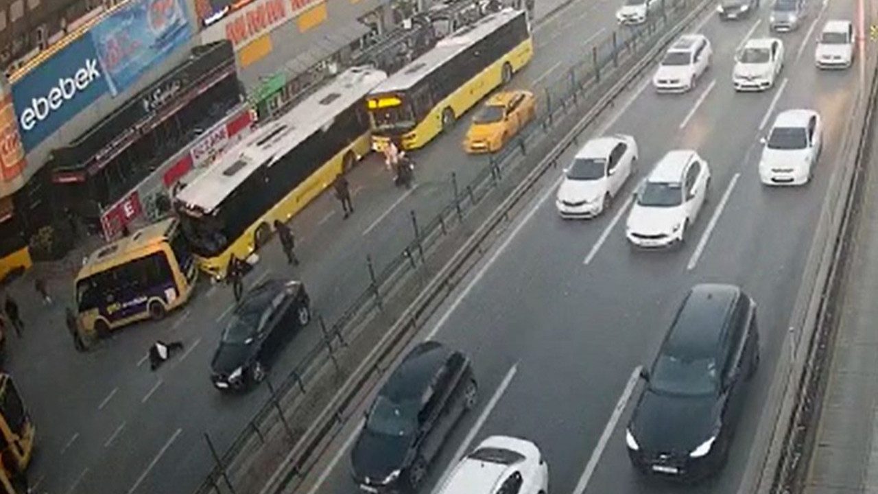 İETT otobüsü durağa daldı: 1 ölü, 5 yaralı! Kaza anı kamerada