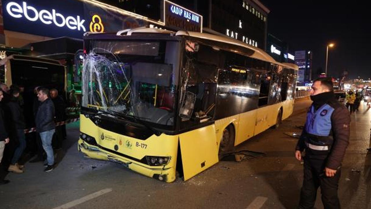 İETT otobüsünün durağa daldığı kazada ölü sayısı 2'ye çıktı