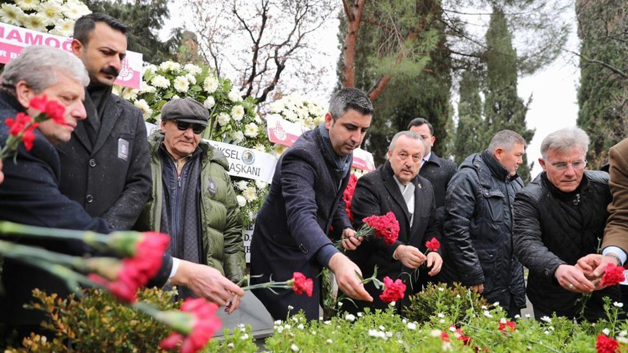 Devlet Eski Bakanı Adnan Kahveci, Vefatının 30’uncu Yıl Dönümünde Kartal’da Anıldı