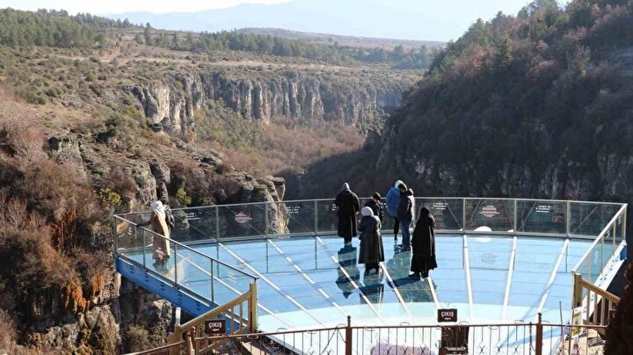 Yüzbinlerce kişi ziyarete gidiyor: Türkiye’nin en ürkütücü yeri - Resim: 5