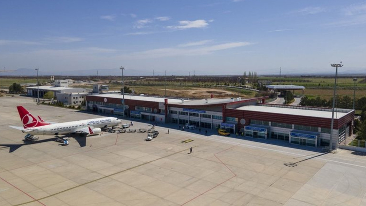 Depremde Malatya Havalimanı da hasar gördü