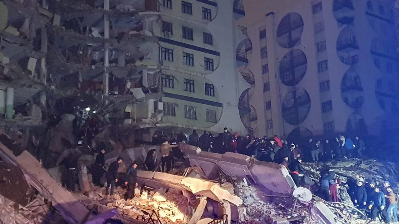 Türk Telekom, deprem bölgelerinde seferberlik ilan etti