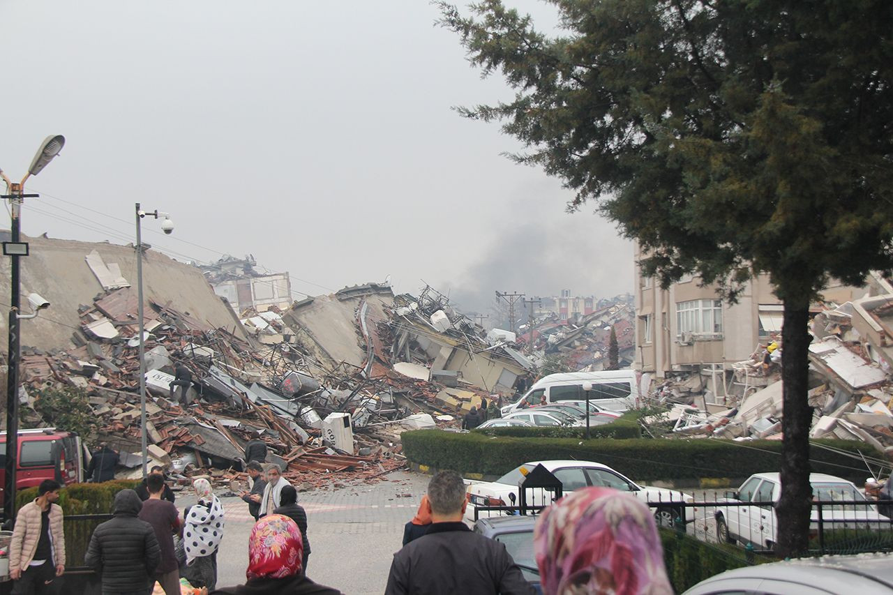 Deprem Hatay'ı yıkıp geçti! Görüntüler korkunç! - Resim: 2
