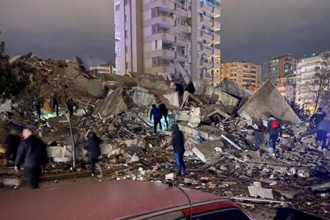 Dünya Türkiye'deki felaketi konuşuyor! Yardım kampanyası başlattılar - Resim: 3