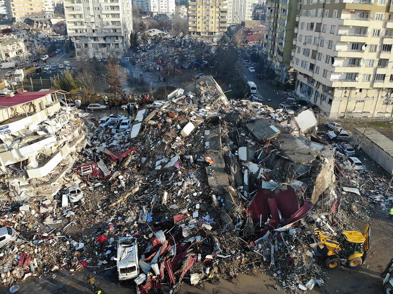 Bir şehir enkaza döndü! Depremin merkez üssü havadan böyle görüntülendi - Resim: 3