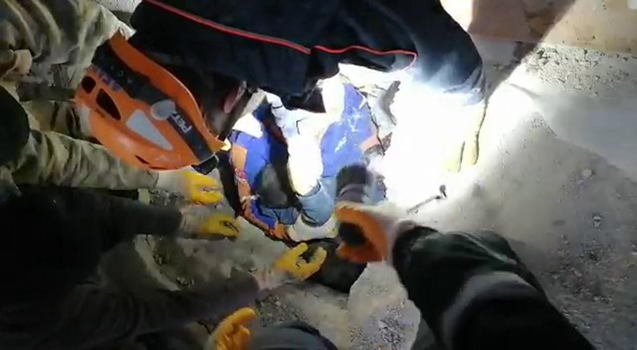 Deprem bölgelerinde peş peşe gelen mucize - Resim: 2