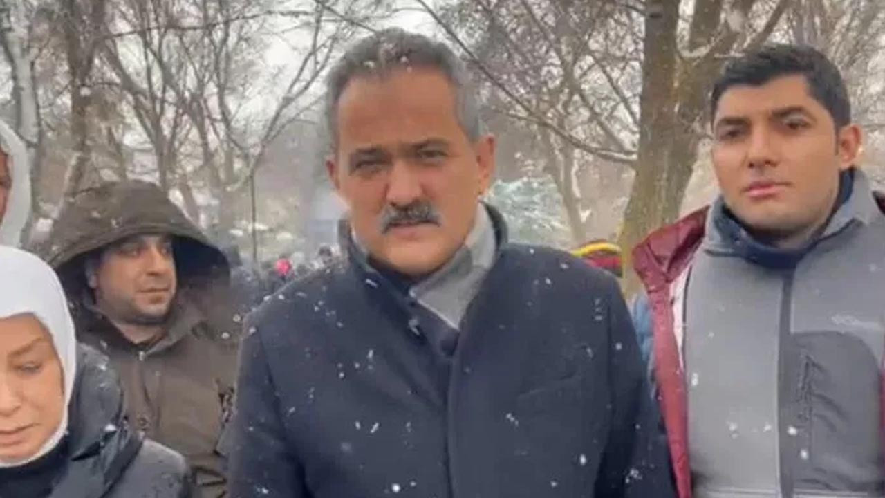 Bakan Özer duyurdu: 10 ilde eğitime 2 hafta ara verildi