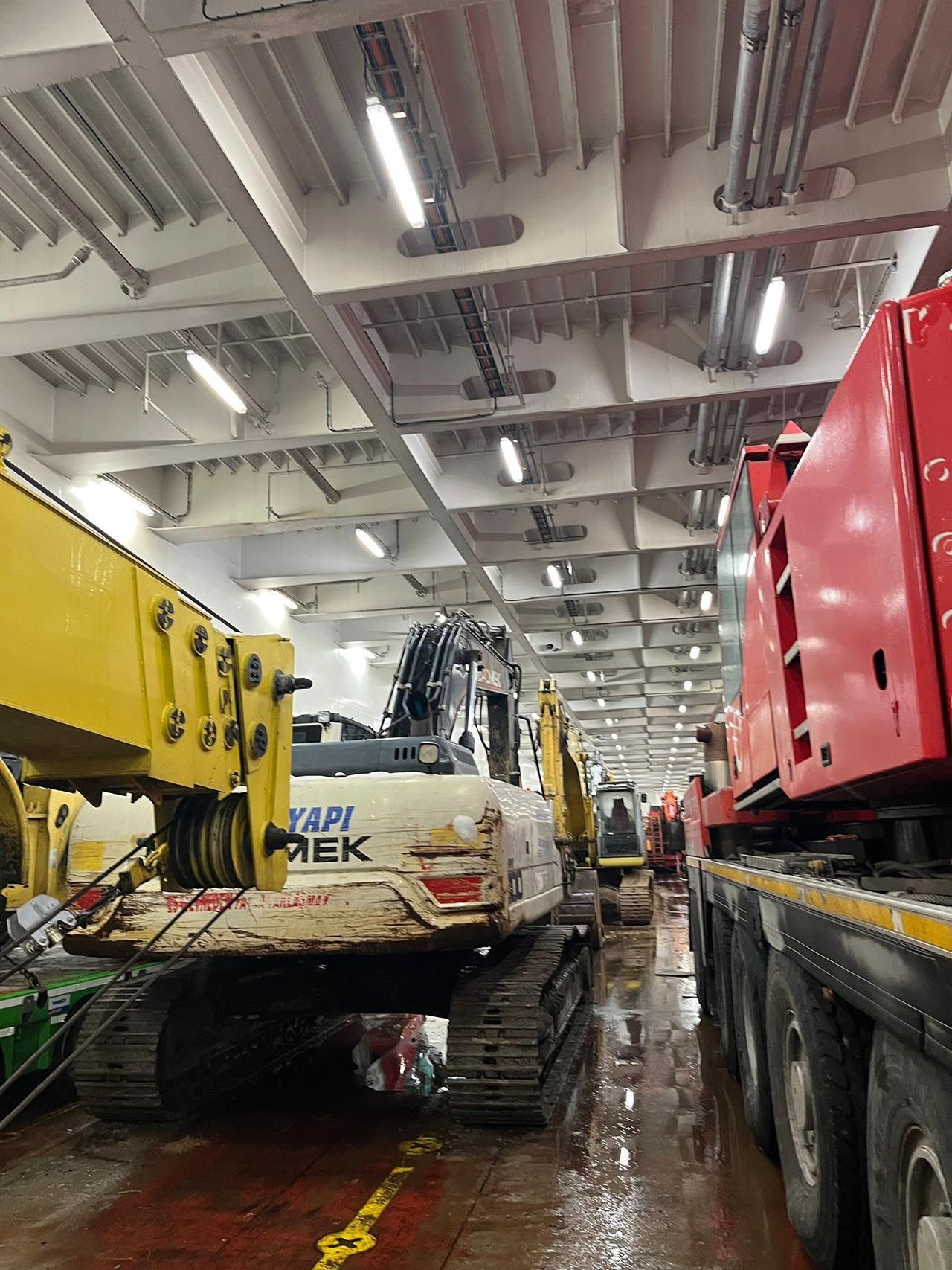 İstanbul Valiliği, deprem bölgesine gönderilen yardımları açıkladı - Resim: 1