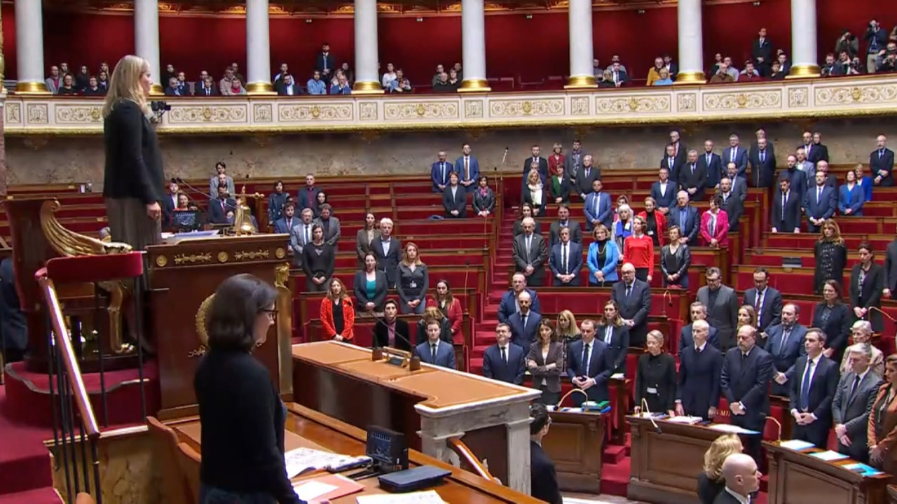 Fransa parlamentosundan deprem kurbanları için saygı duruşu