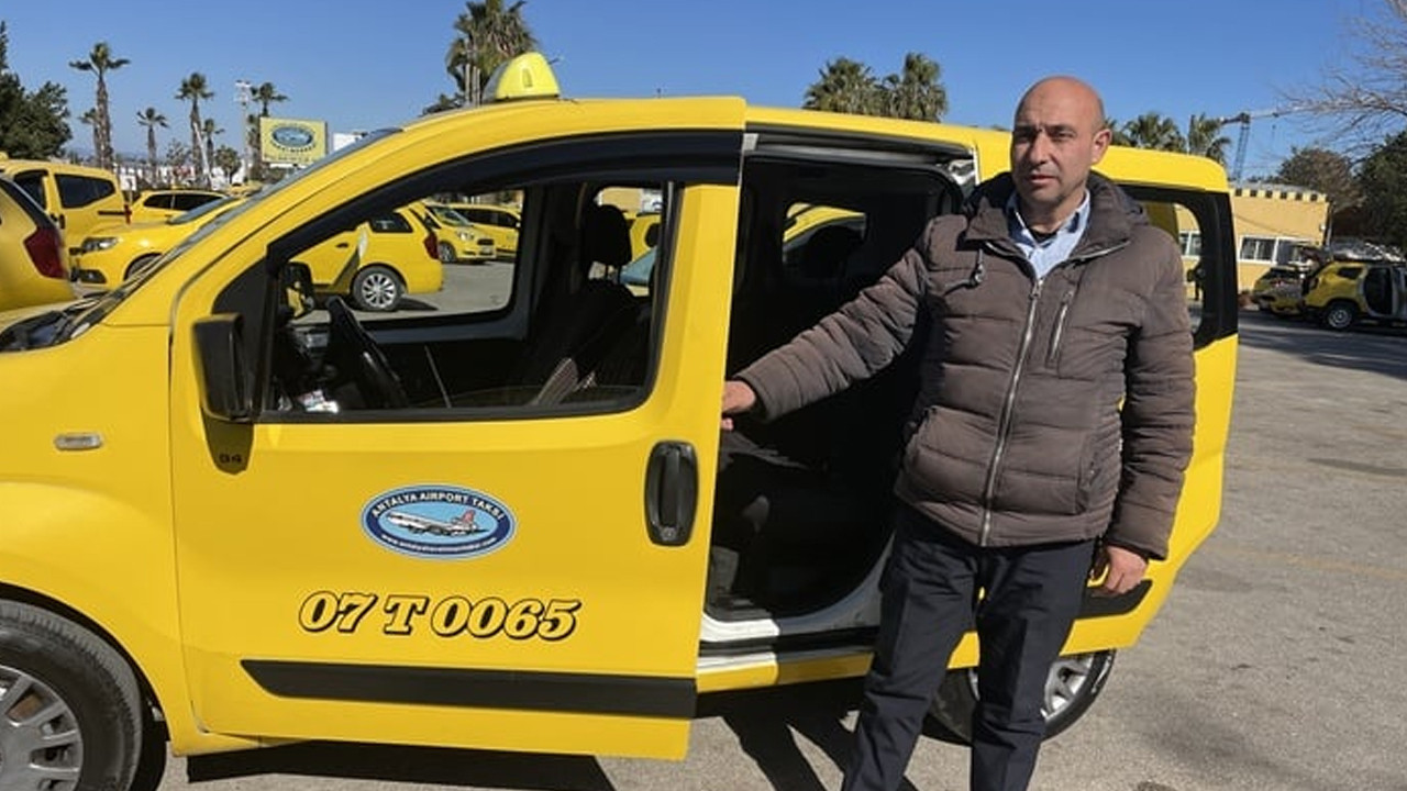 Antalya Havalimanı'nda taksicilerden depremzedelere ücretsiz ulaşım hizmeti