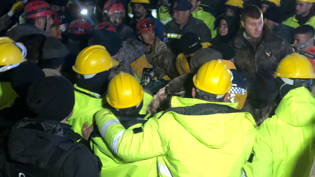 159 saat sonra ikinci kez doğdu...
