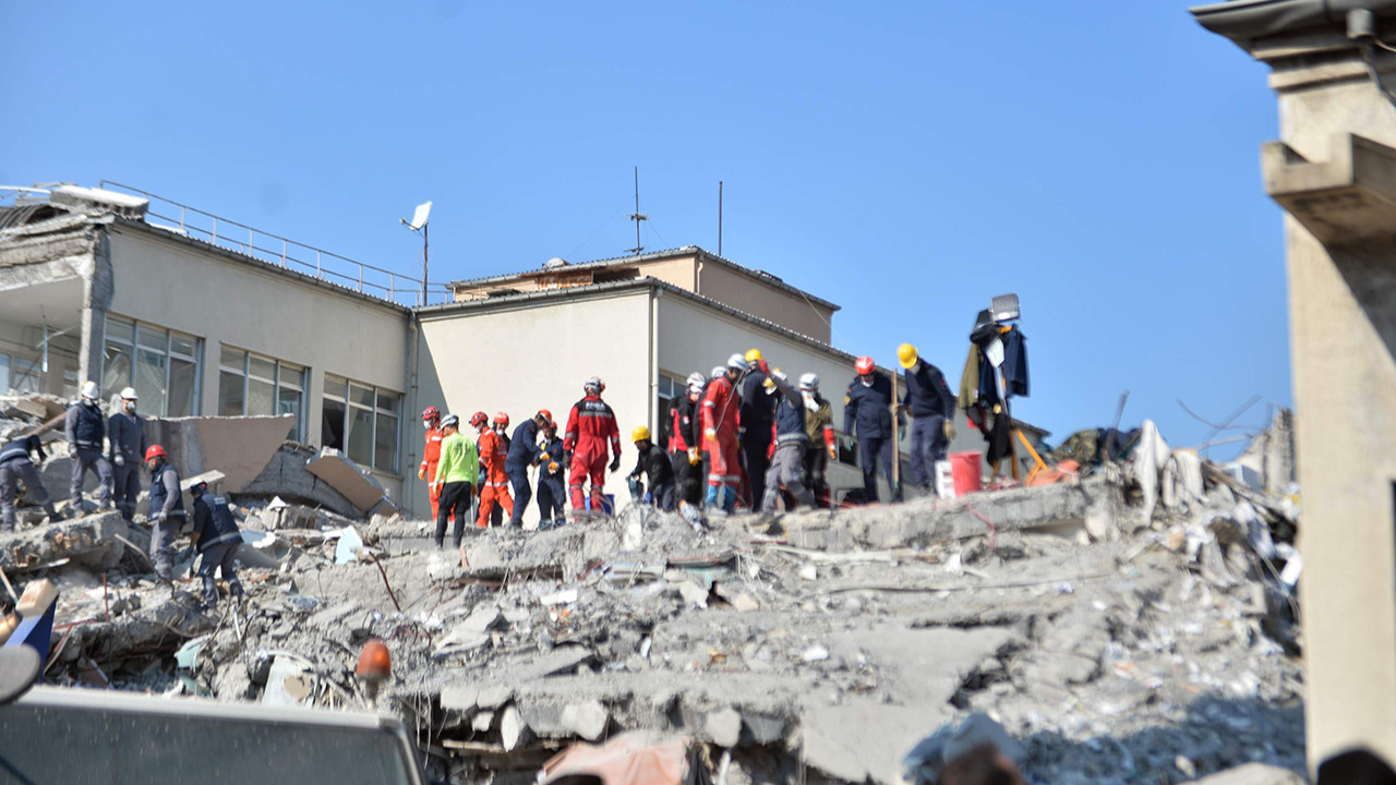 Depremde yıkılan hastane binasının deprem raporu ortaya çıktı