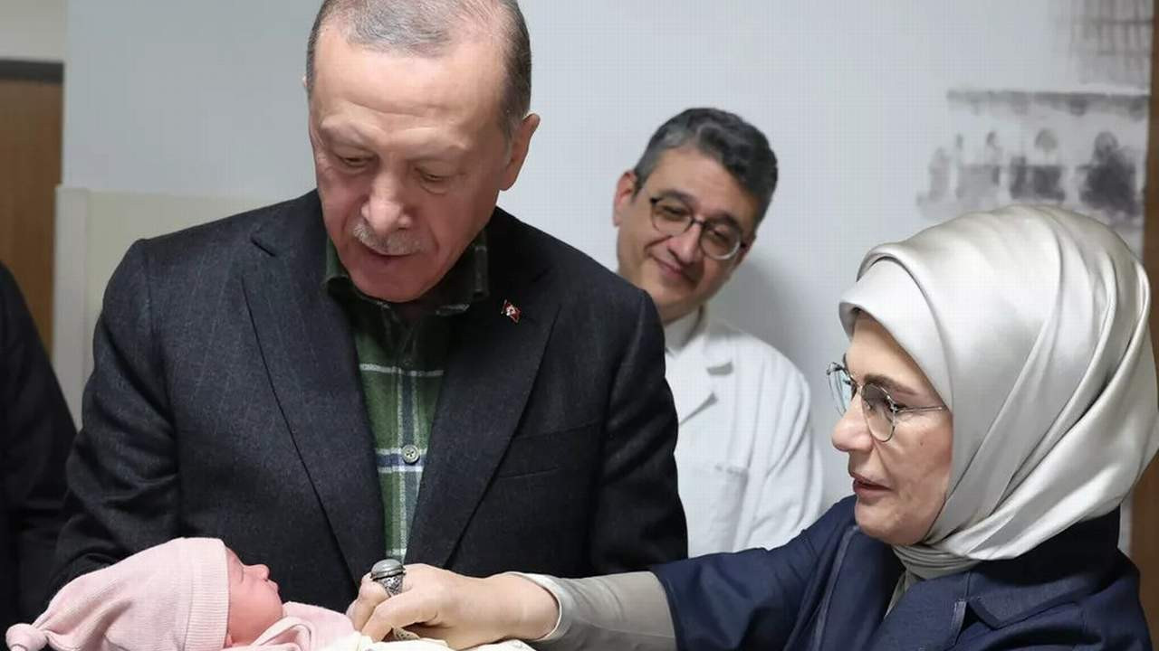Erdoğan kulağına ezan okuyup ismini verdi