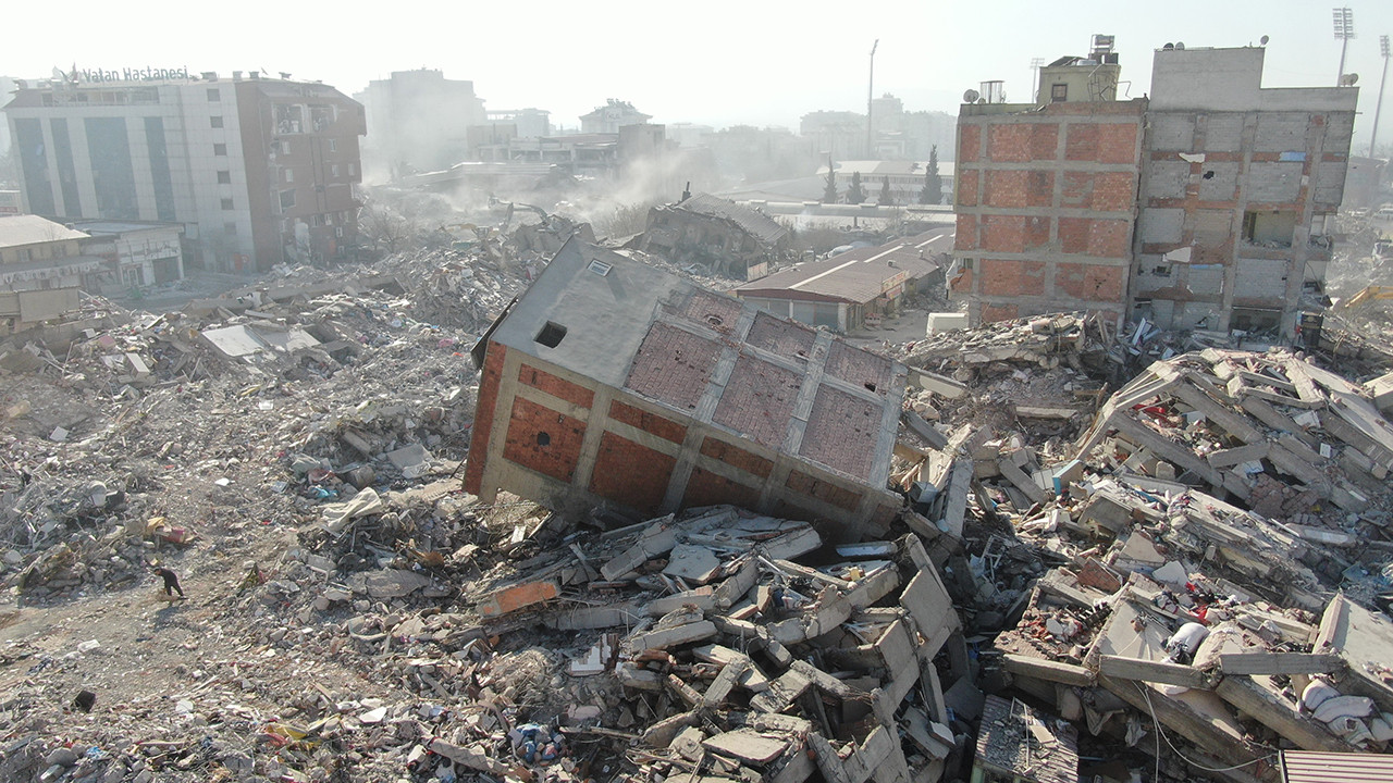 Bakanlık il il depremin hasarını paylaştı: 50 binden fazla bina yıkılacak